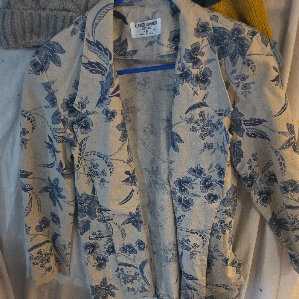 Alfred Dunner Beige and Blue Floral Open Cardigan